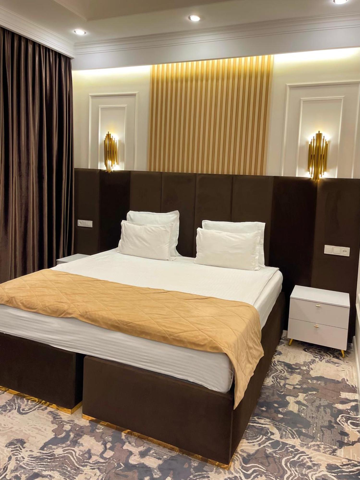 Jasmine Hotel Taraz Kültér fotó